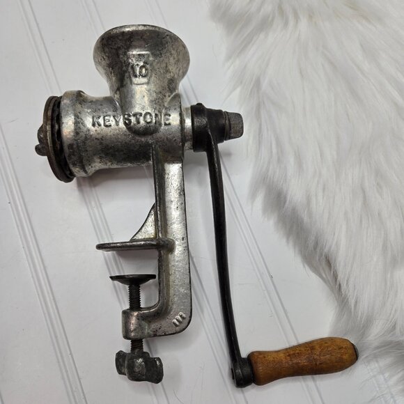 Vintage Antique Meat Grinder Metal Works Kitchen Countertop Clamp Keystone 10 - Picture 3 of 7